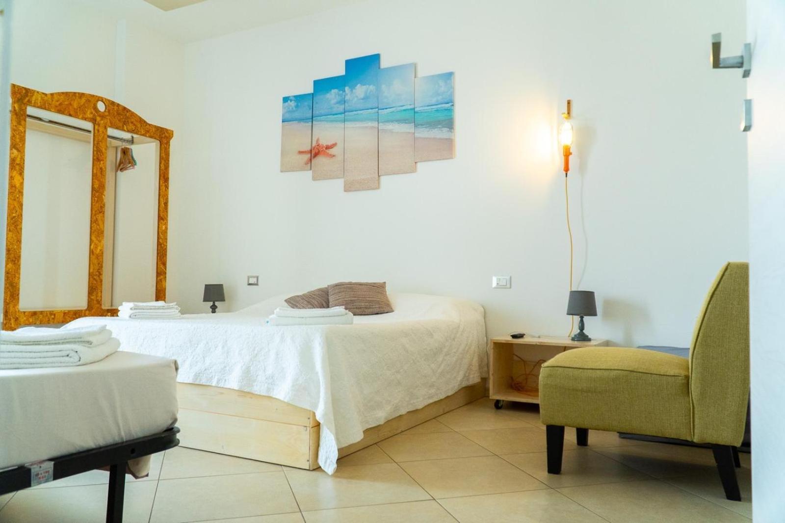 Percebes Exclusive B&B Cutrofiano Esterno foto