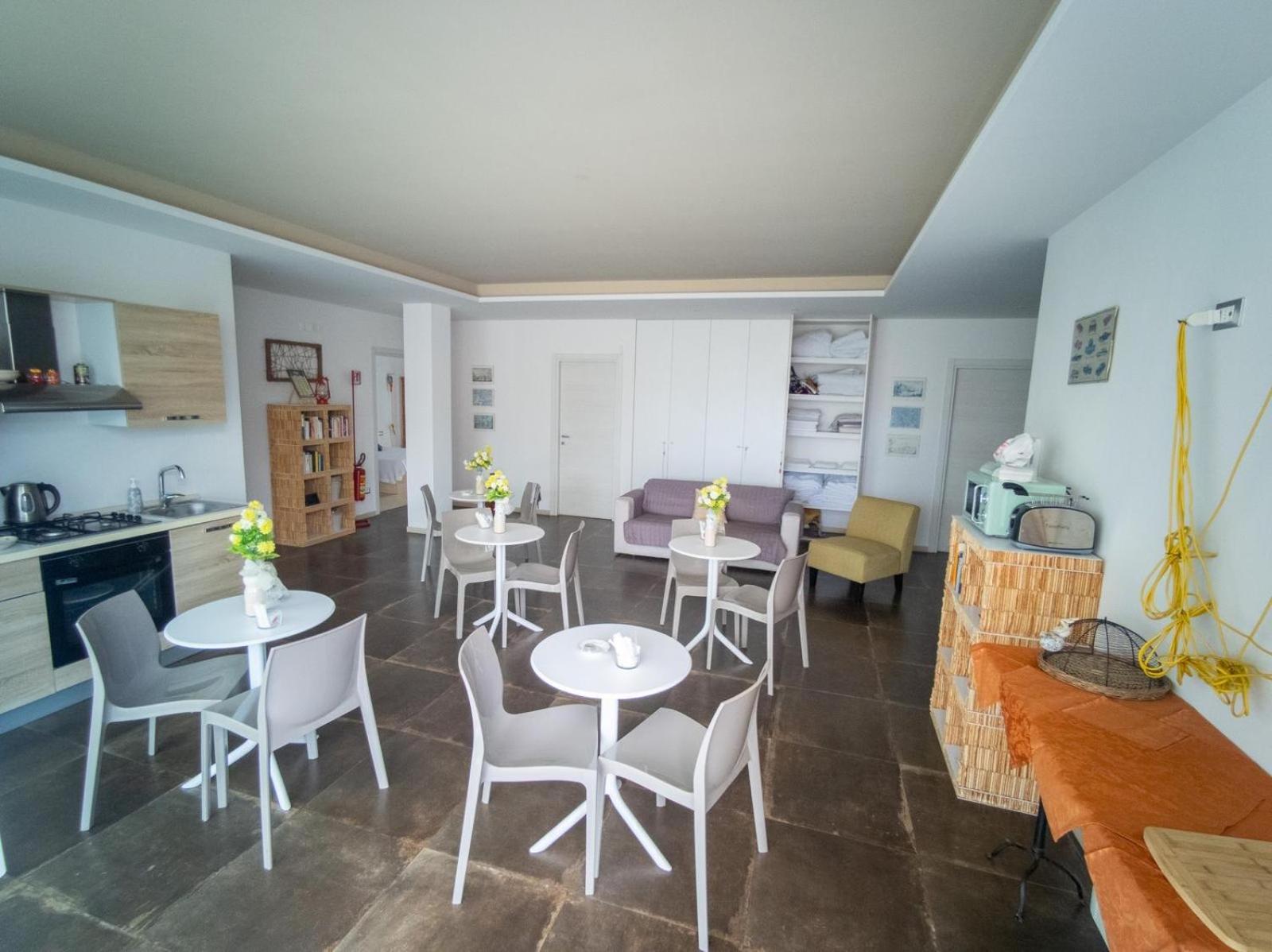Percebes Exclusive B&B Cutrofiano Esterno foto